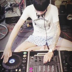 Em Quá Vô Tâm -- T.K.H -- Cô Bé 2k -- Trương Sỹ Long ( Rè.Mít )