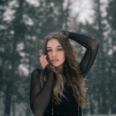 Miette Hope B.M. '18 Sings Newest Single, "Release Me"