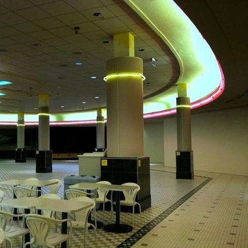 empty mall