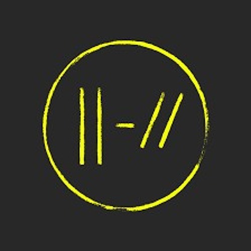 twenty one pilots : Nico and the Niners (muffled audio)