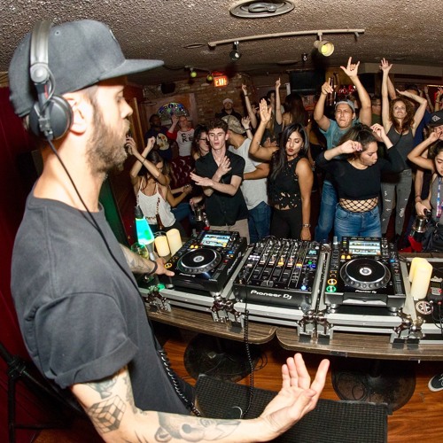 2018.06.27 MAXIMONO -  This Ain't Bristol Summer Tour @ La Cave, Costa Mesa OC (USA)