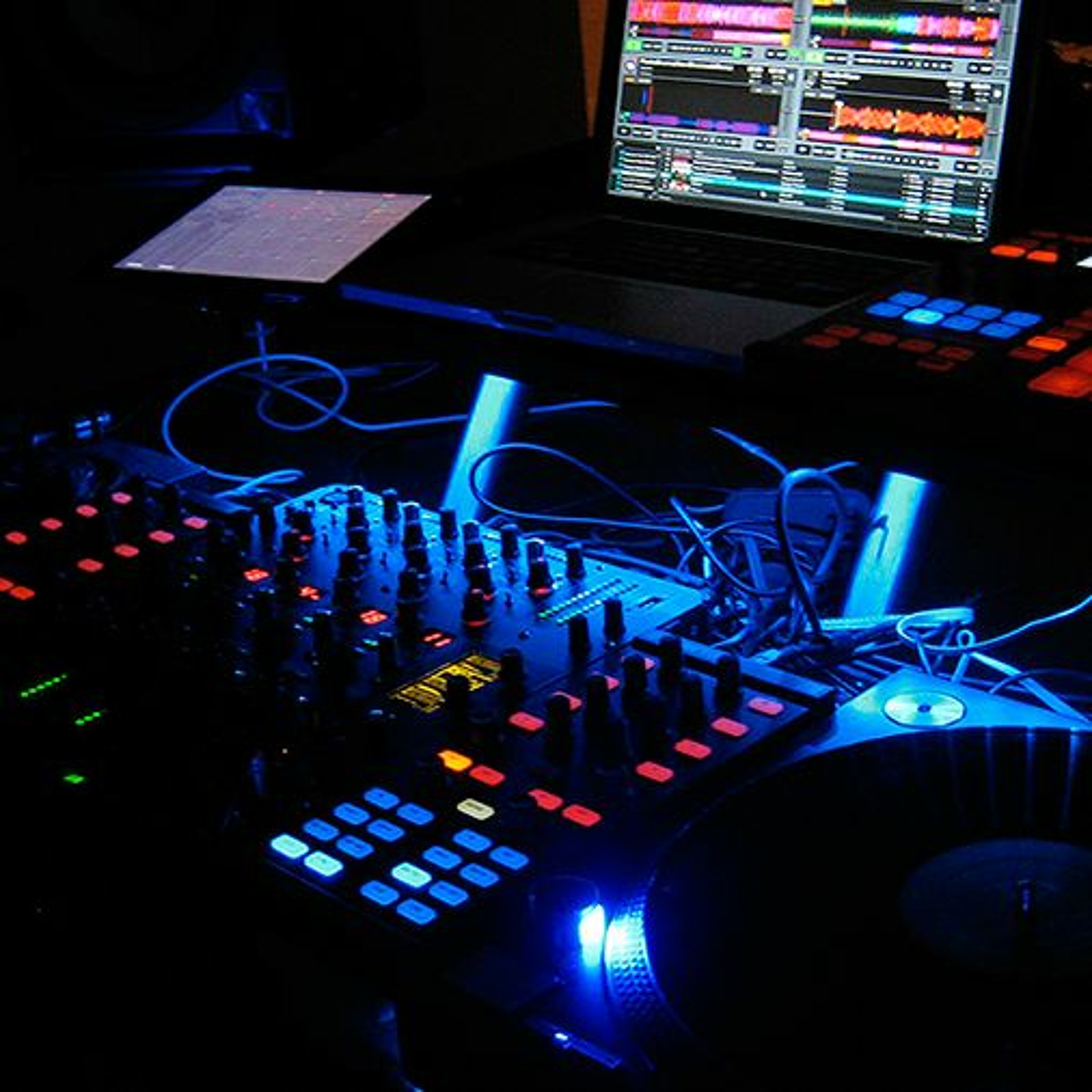 40# BATTLE DJ's-MEDIS VS ALL Dj's-THE TECHNO IT'S PULSION OF MY HEART-Dj LOOP's-10.06.18 episode artwork