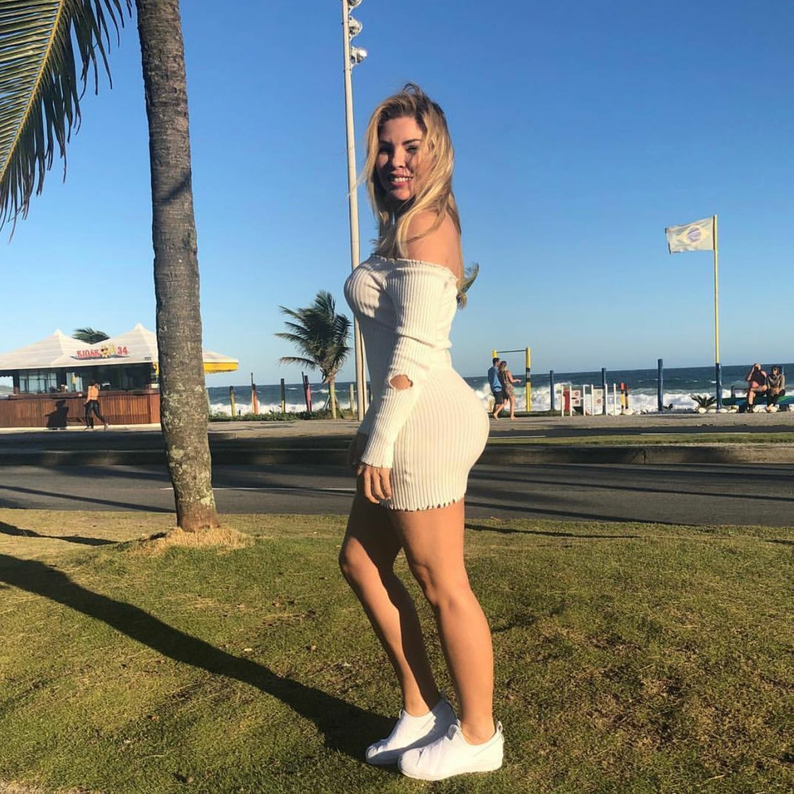 Veronica Costa / Mãe Loira
