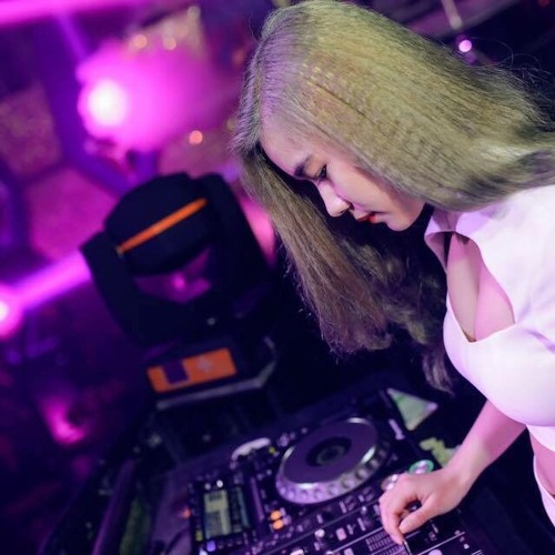 Ns Hit VinaHouse - DJ TRANG MIU REMIX