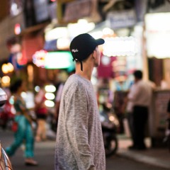 Khoa./ Nếu như sẽ có ai khác cùng anh trải lòng - WinK