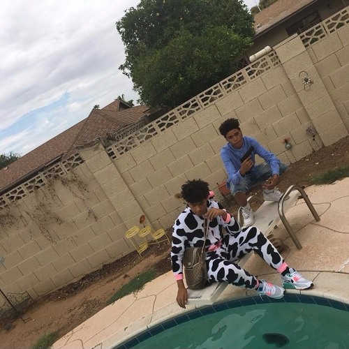 BRIANTHELOWLIFE - GET DOWN ON YO KNEES FT. SGE DEUCE