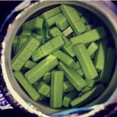 4NOREASON ( feat. esxovar )