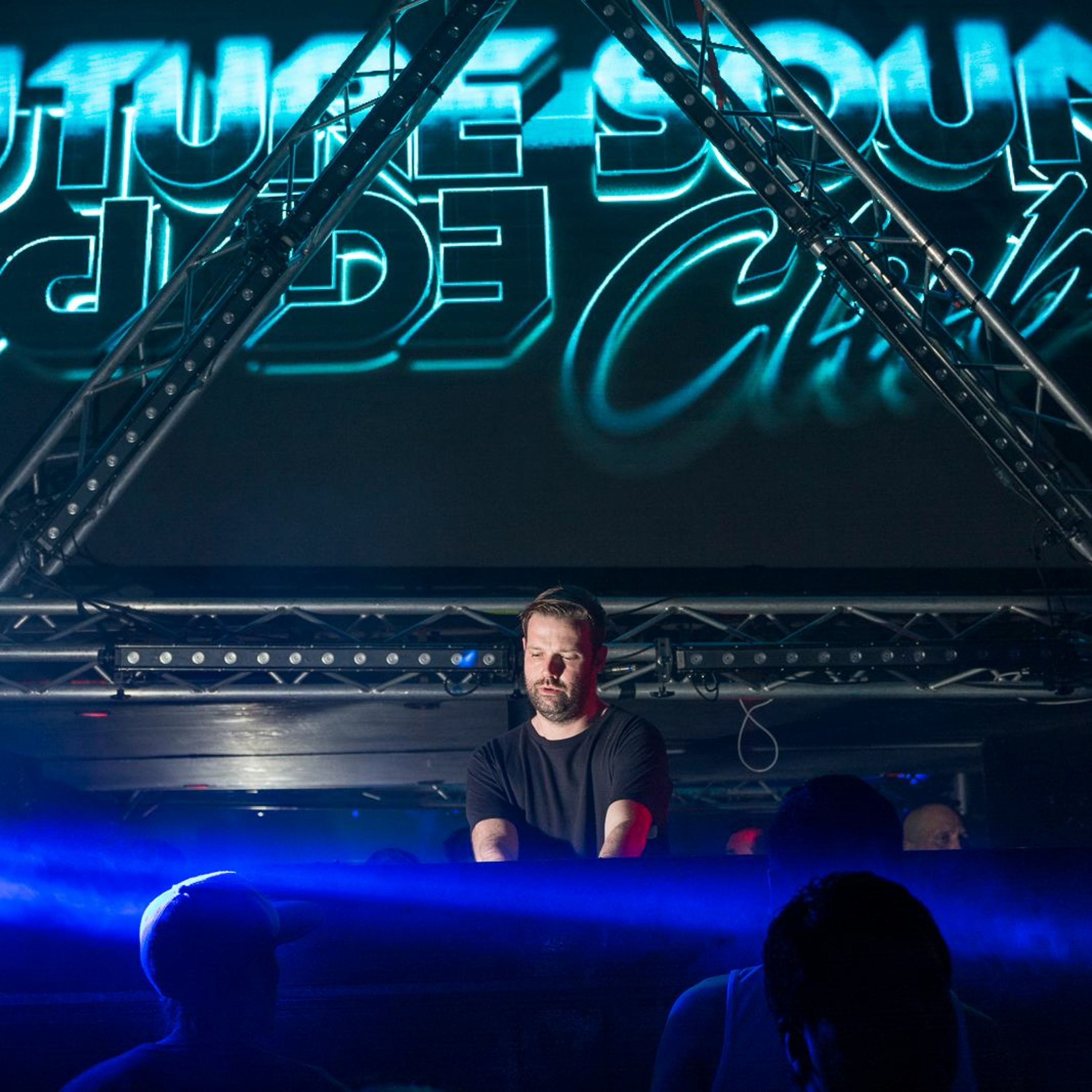 Paul Thomas presents UV Radio