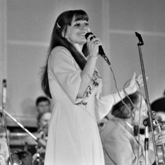 Anne Velli - Meeles mul meloodia.
