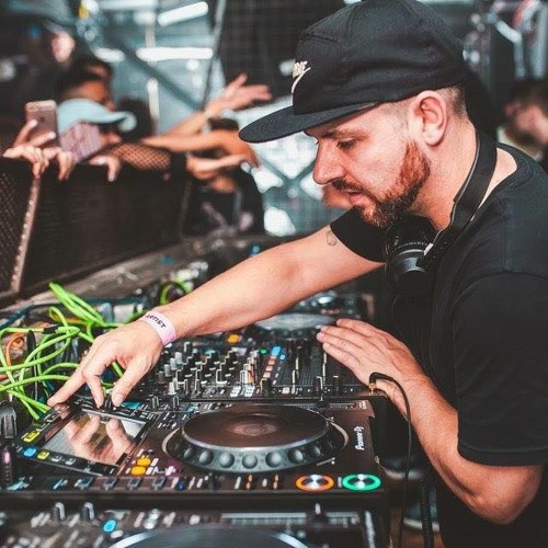 Voltage - Use The Samples - Free Download