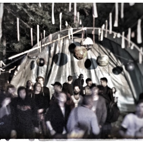 RAVE IN DORF (Part I)