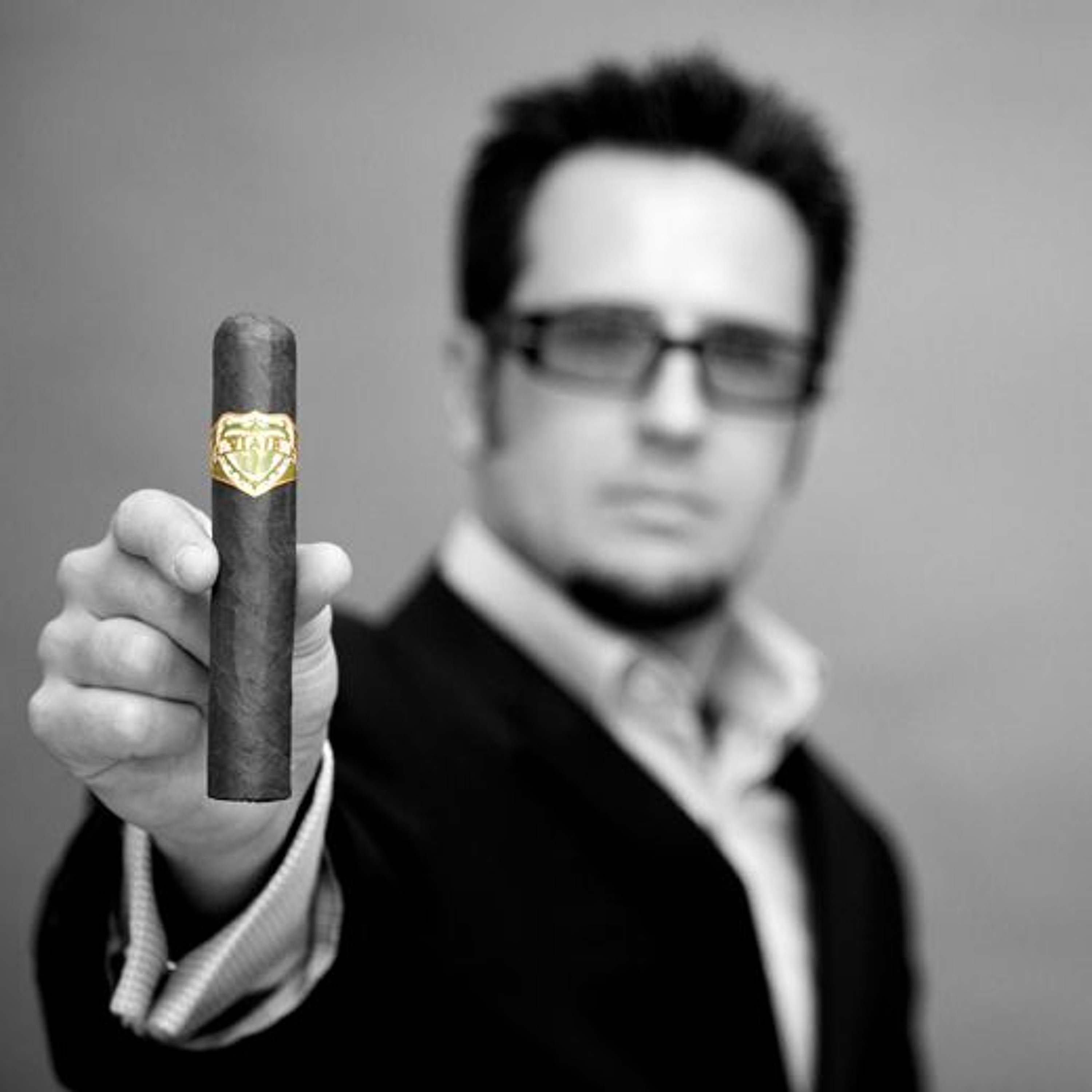 0045 - Viaje Cigars founder Andre Farkas on small-batch cigars, liquor collection, Lakers tickets episode artwork