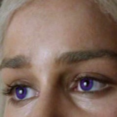 violet eyes