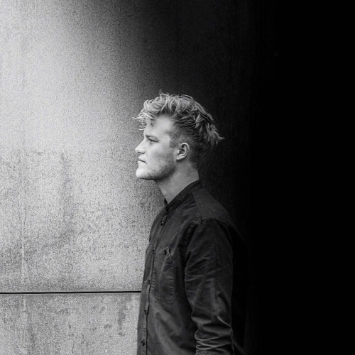 Solid Shape Mix 001 : Joshua Lindemann