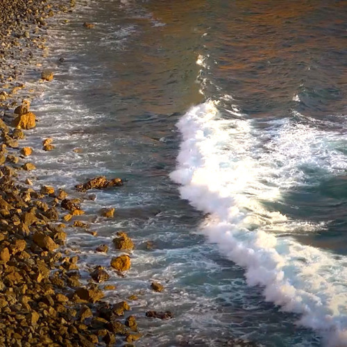 Calming Ocean Waves White Noise (75 Minutes)