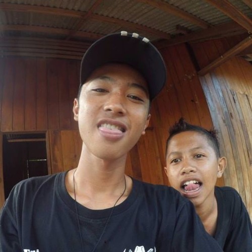 Stream (wakgon Pahlevi)goyang dua jari :) by WAKGON PAHLEVI Listen