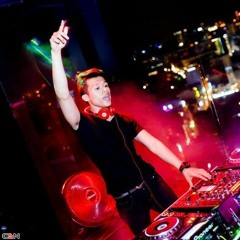 DJ Tino Ft. Win - That Girl Ft. Liquid Sky (Mashup By PynKii)