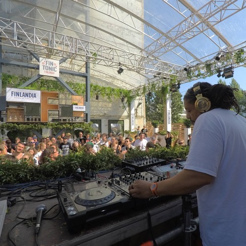 CLOSING SET IN THE GARDEN AT PPF: