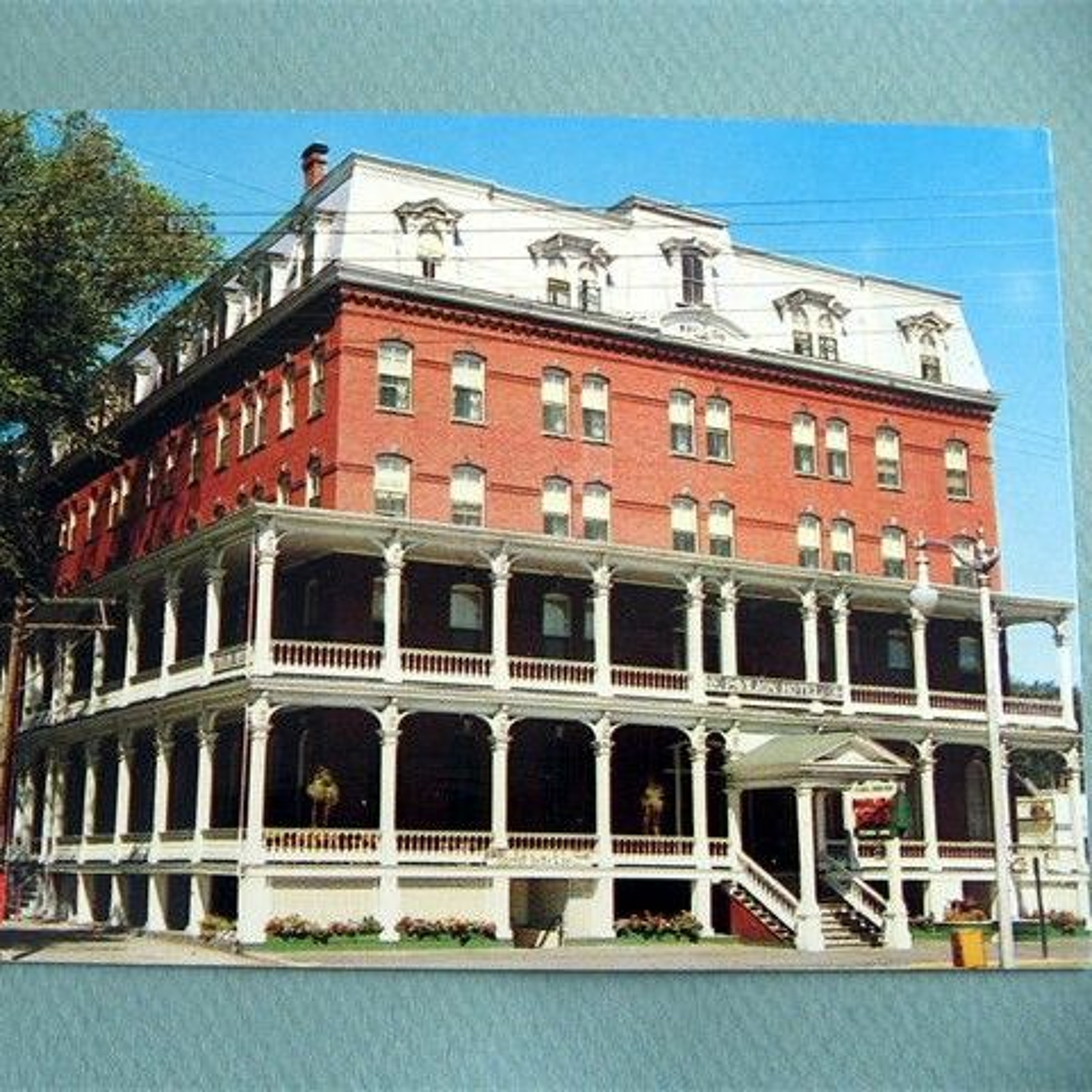 The Defining Decades: 1870 to 1920 exhibit at the VHS Museum in Montpelier-BHS-e165 episode artwork