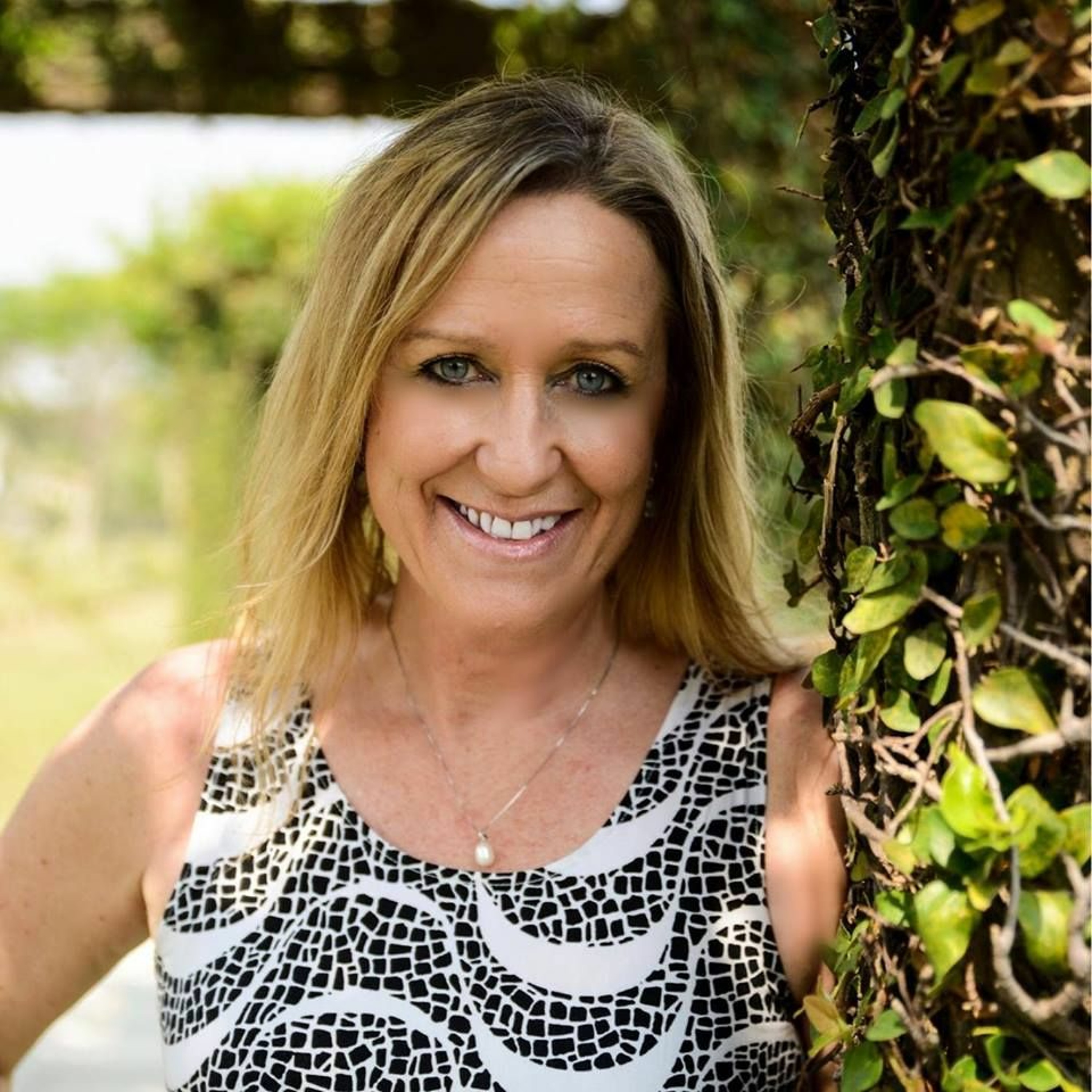 05.08.2018 - Lisa Samuelsen, Yangon Vineyard, Myanmar