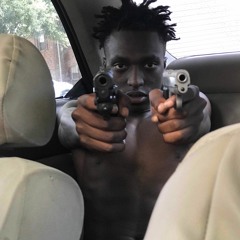 cblack finessin and flexing