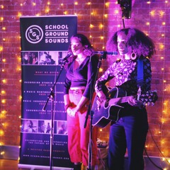 Kezia Pollendine  'Cold Water' (Live)