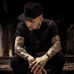 F.Charm - Sunt Om Feat. Aris