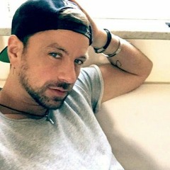 Joel Brandenstein  Einer Liebt Immer Mehr