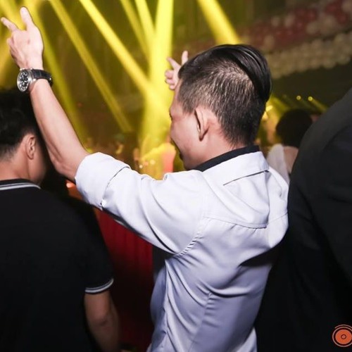 Nonstop Mưa Trên Cuộc Tình - Nhựt JP Remix