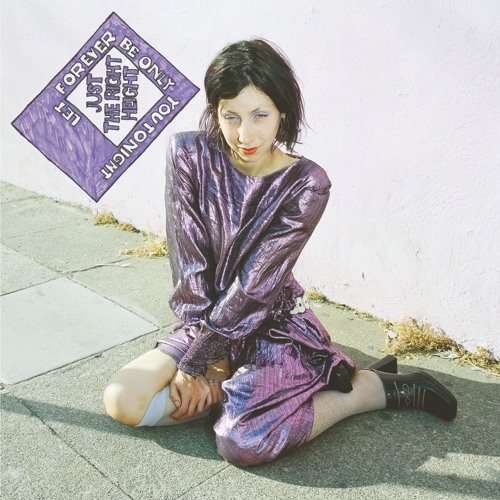 JUST THE RIGHT HEIGHT - Alone Fashion Style Like It Heart It