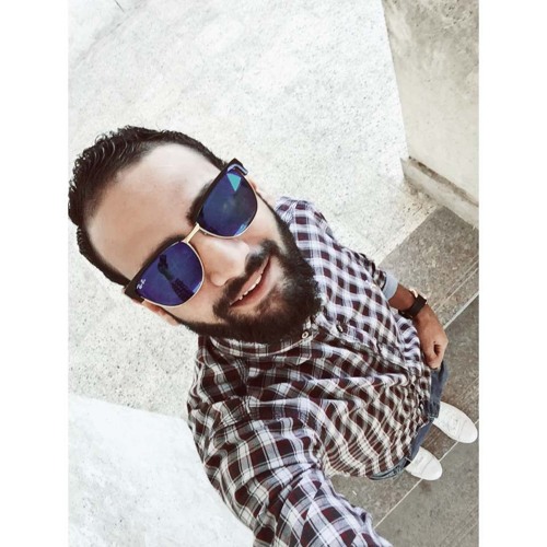 أنا مش بعيد - مدحت صالح #MSNIPARS