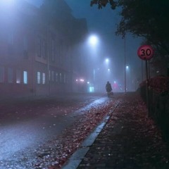 يجب ان تبقى معي