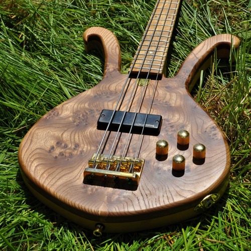 Stream Manton Customs Archon Bass Guitar Demo by Manton Customs