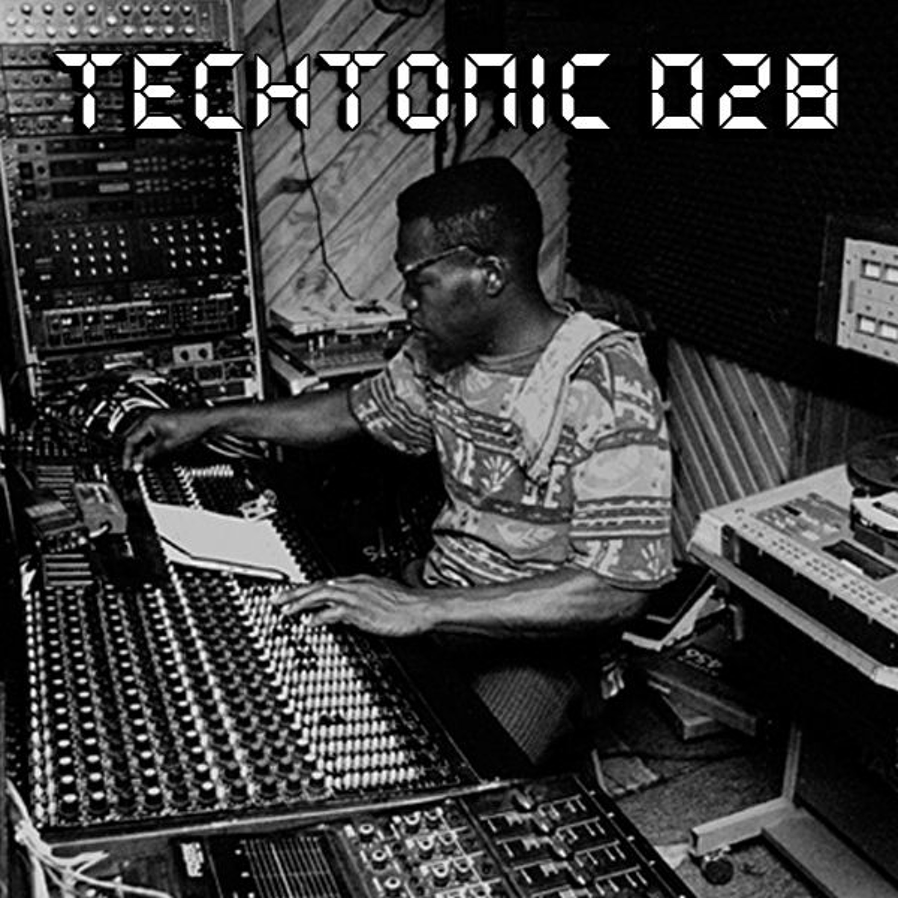 TechTonic E28 'Strike Out To Reach A Mountain' August 2018 Techno Mix episode artwork