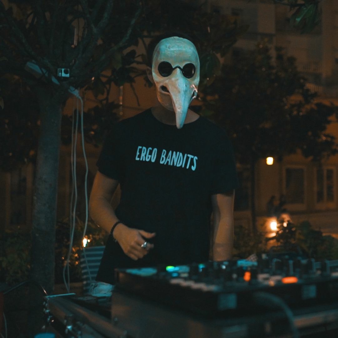 Listen to DJ Mix 03 by Hozho in Techno playlist online for free on