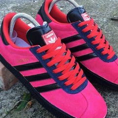 cold_whore_loves_adidas