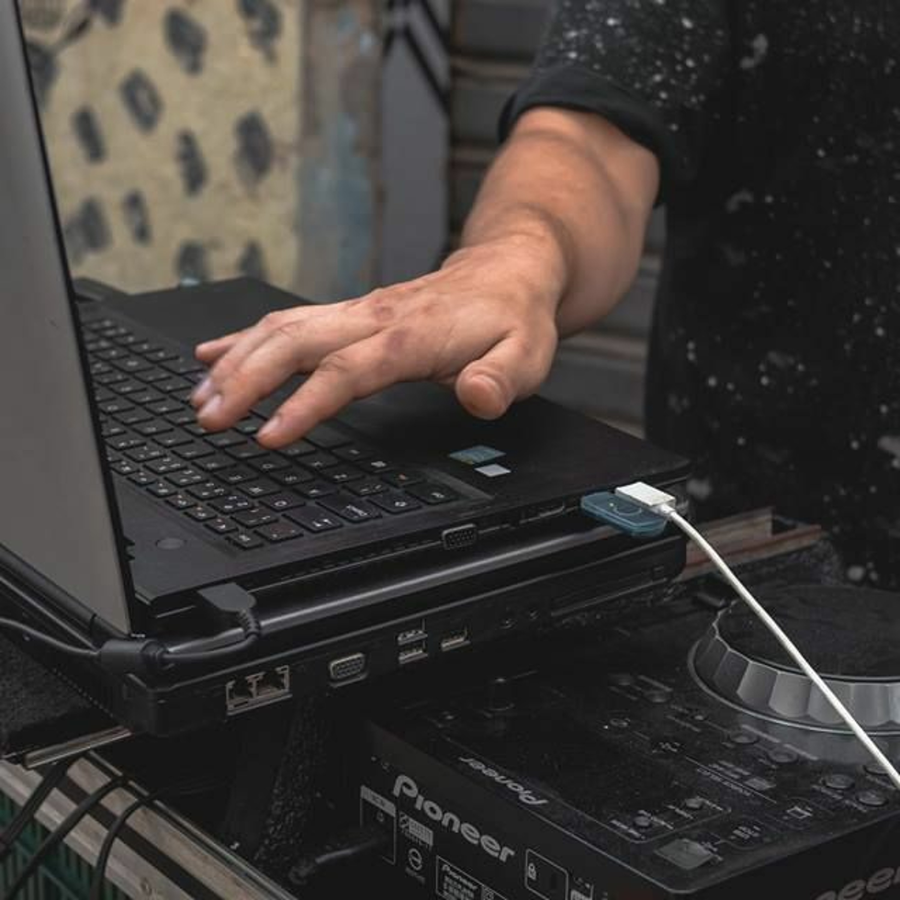 DJ GALACK 22 ›