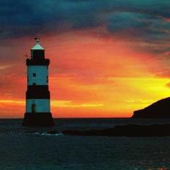 FOLLOW YOUR LIGHTHOUSE BACK