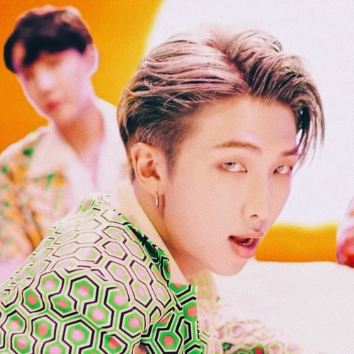 BTS(RM)-Trivia:Love