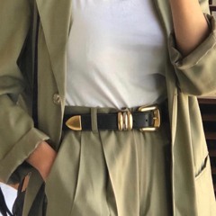 "هنا أنا"