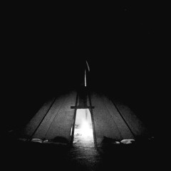 Perry A. singing, Jay Cly drumming