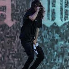 Bones- 281 330 8004 // stretched n faded