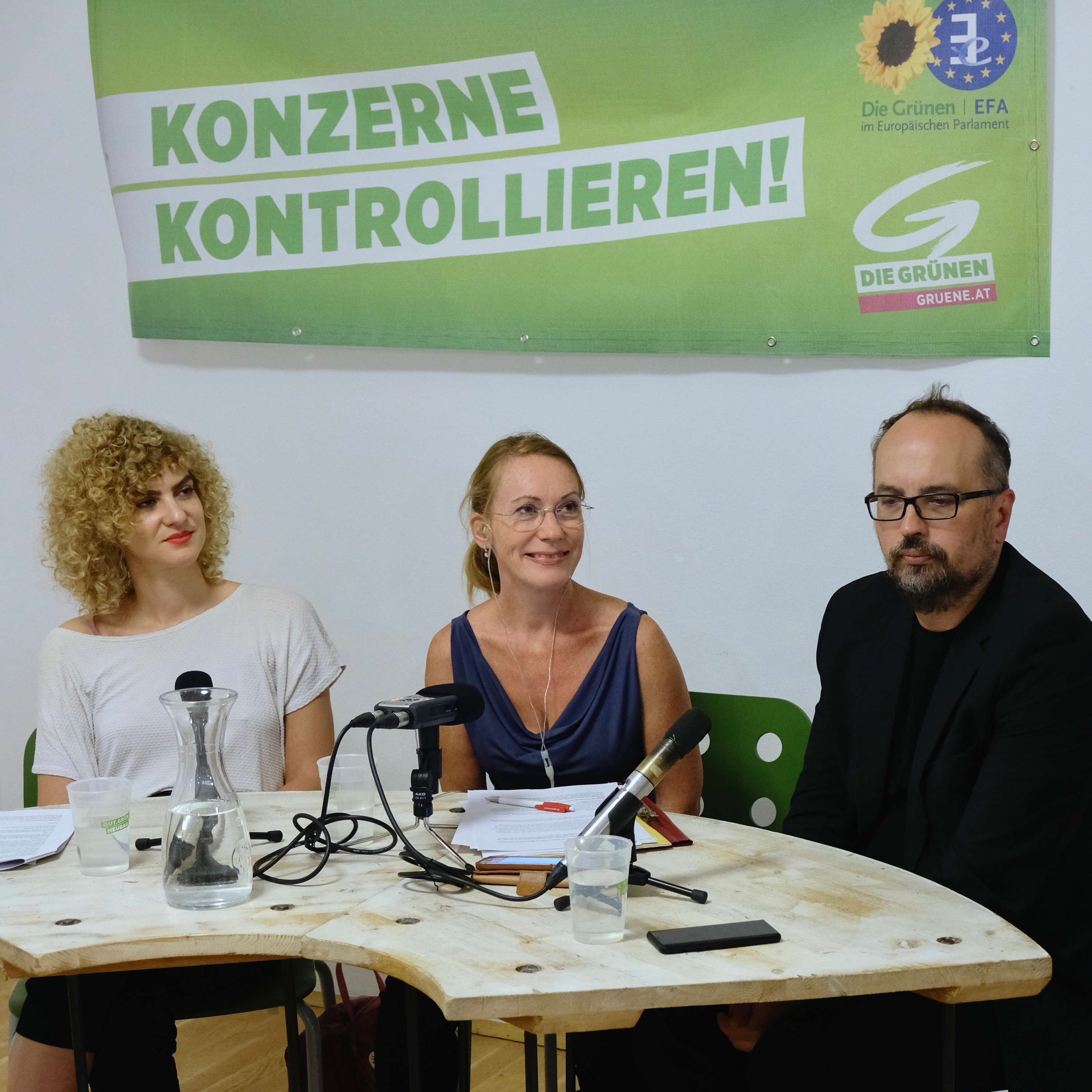 12h Arbeiten - 24/7 Standortwettbewerb - Michel Reimon diskutiert mit Laura Wiesböck