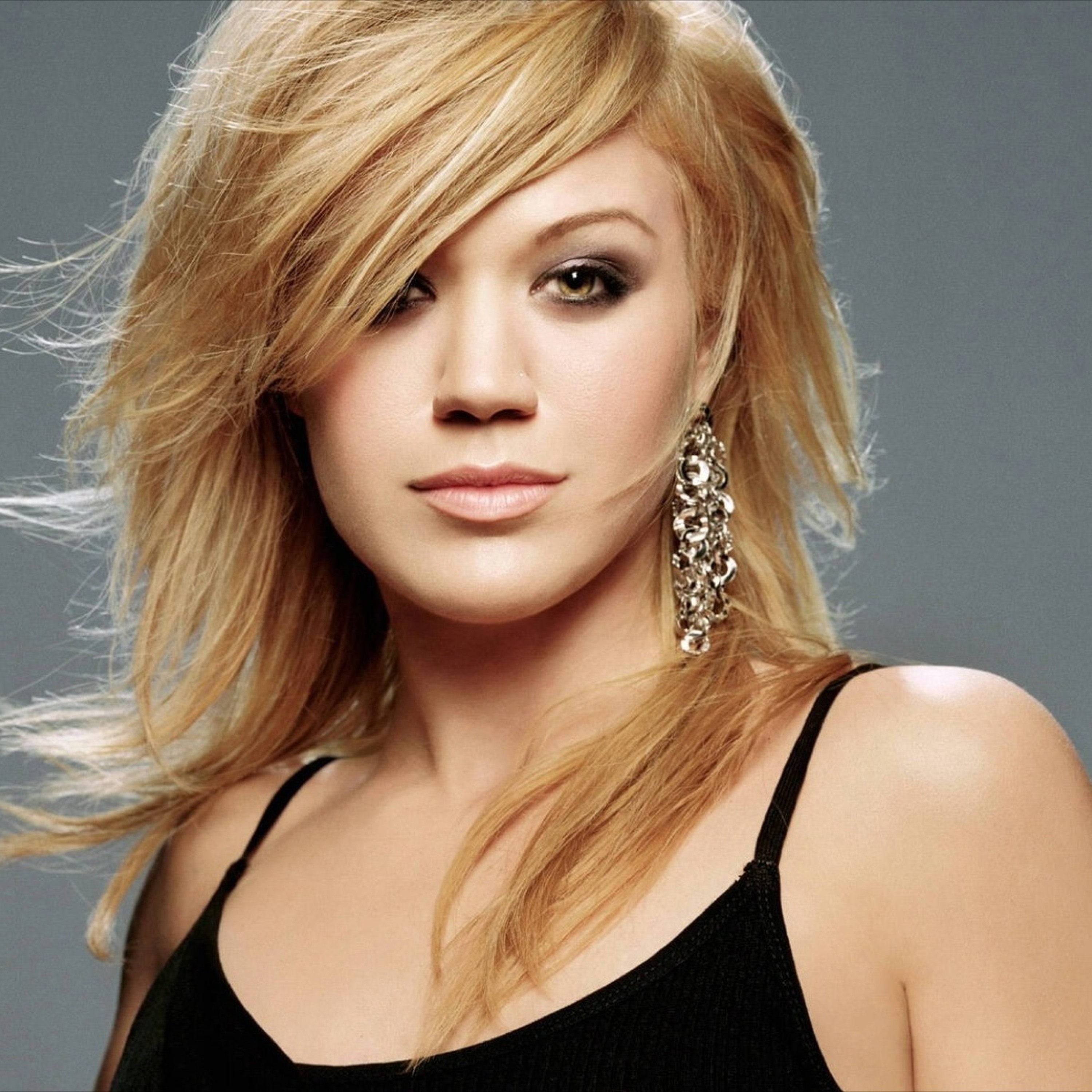Kelly Clarkson - Amazing