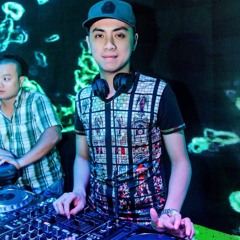 Vượt Qua - Thái Hoàng Remix 2018
