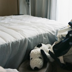 冷蔵庫から牛乳を