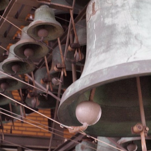 KOJO NO TSUKI: Theme and 8 variations for carillon