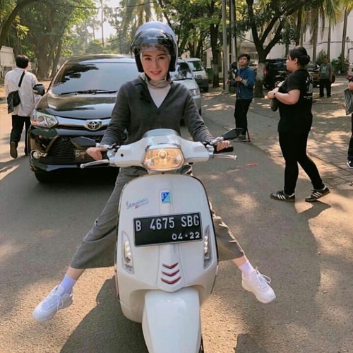 Monata - Live Monata Sinden Ratan Sakediping Moto Deviana S.mp3