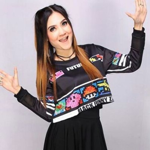 FULL ALBUM MUSIC ORIGINAL DANGDUT INDONESIA NELLA KHARISMA
