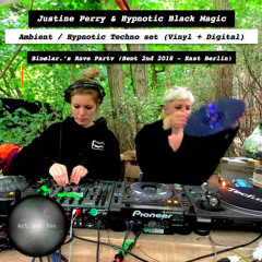 Justine Perry & Hypnotic Black Magic (Ambient/Hypnotic set) at Bipølar.'s Rave